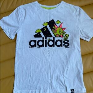 Adidas Kids White Graphic T-Shirt sz small
